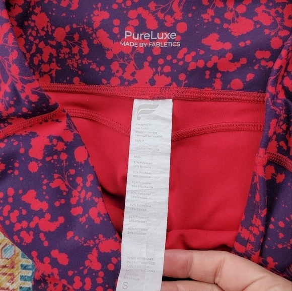 Fabletics Pureluxe red Blue Print Legging Small - Picture 4 of 7